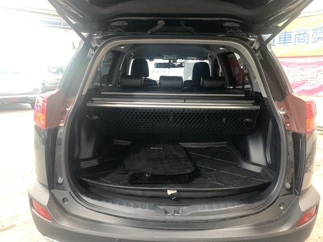 RAV4  第16張相片