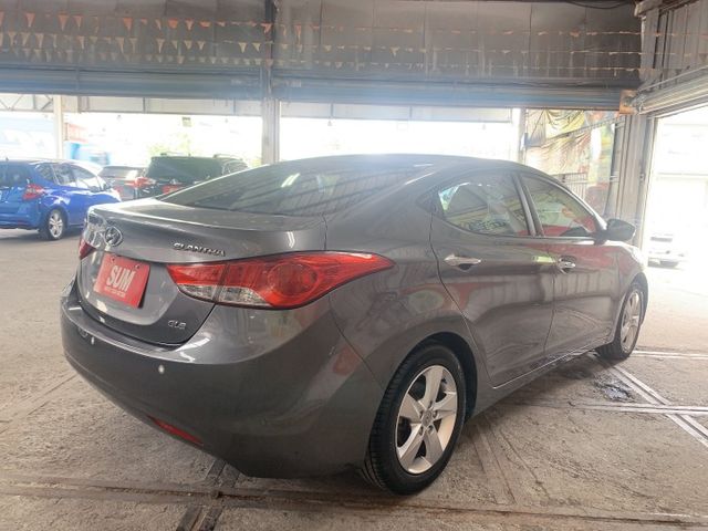 ELANTRA  第7張相片