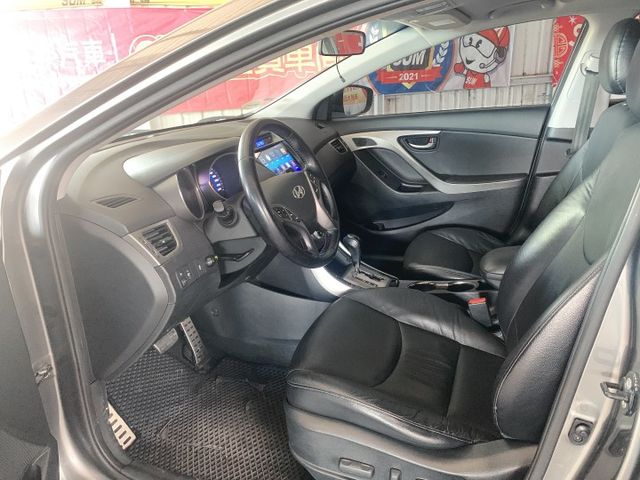 ELANTRA  第11張相片