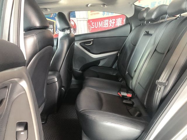 ELANTRA  第12張相片