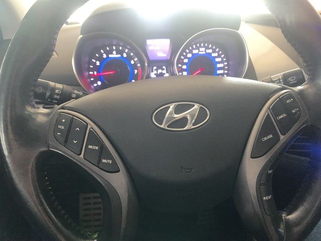 ELANTRA  第13張相片