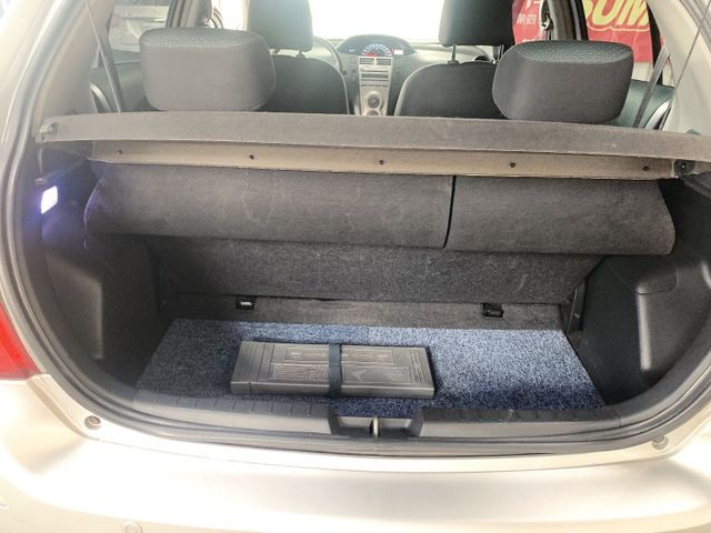 YARIS  第19張相片