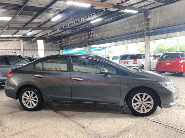 CIVIC  第6張相片