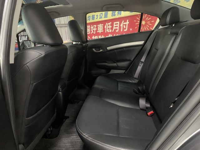 CIVIC  第14張相片