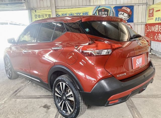 KICKS  第4張相片