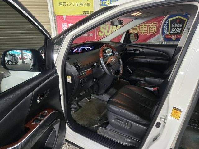 純正7人座休旅車.原版件.旗艦版  第3張相片