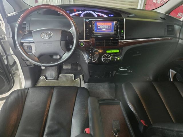 純正7人座休旅車.原版件.旗艦版  第4張相片