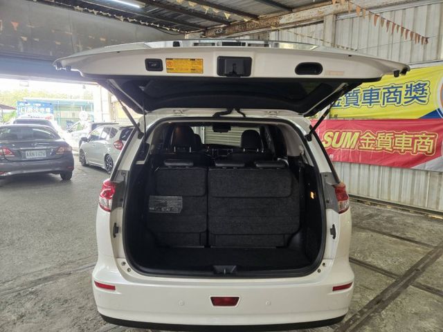 純正7人座休旅車.原版件.旗艦版  第6張相片