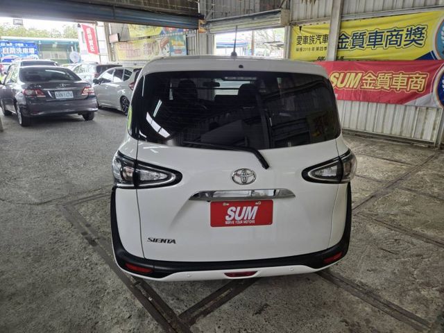 TOYOTA小休旅.  第7張相片