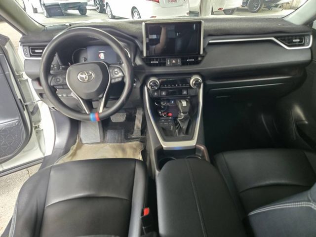 RAV4  第3張相片