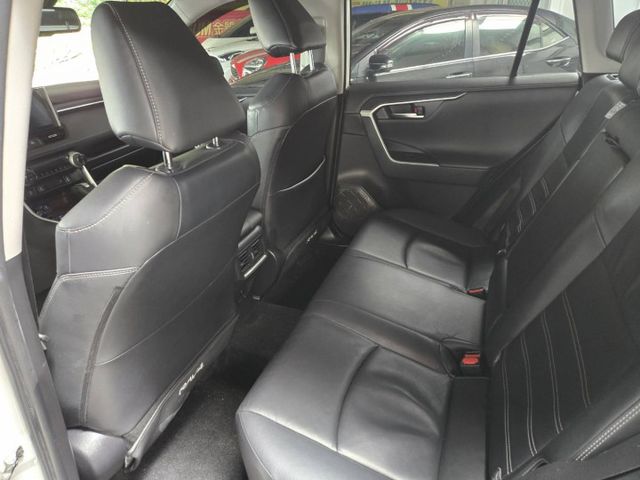 RAV4  第5張相片