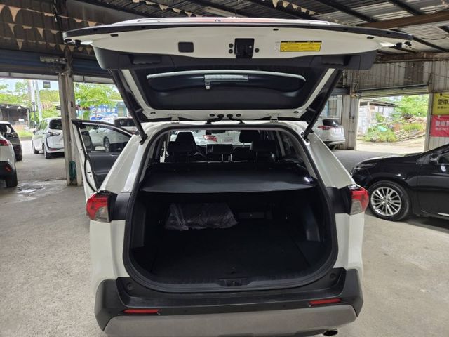 RAV4  第7張相片