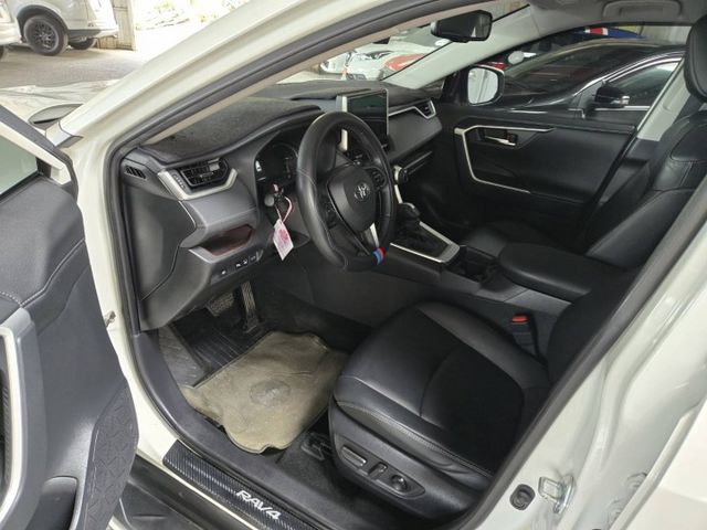RAV4  第4張相片