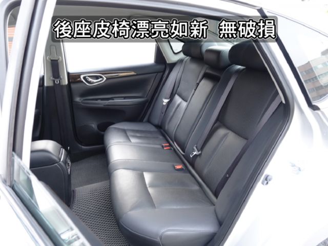 ▲豪華影音版，里程保證，全程原廠保養▲一手家庭用車，原鈑件認證▲免鑰匙，恆溫，定速，感應大燈，免頭款可全貸  第6張相片