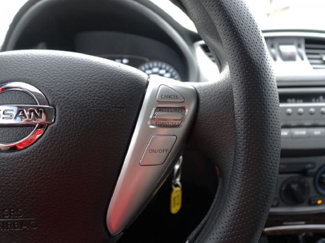 ▲推薦代步車，里程保證，全車原鈑件▲升級八核安卓＋CarPlay＋測速雷達＋行車記錄器▲定速巡航，胎壓偵測，感應大燈  第12張相片