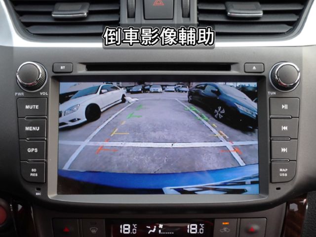 ▲豪華影音版，只跑７萬，全程原廠保養▲一手女用～無菸車▲全車犀牛皮包膜▲認證車原鈑件▲免鑰匙，導航，定速，恆溫，感應大燈  第16張相片