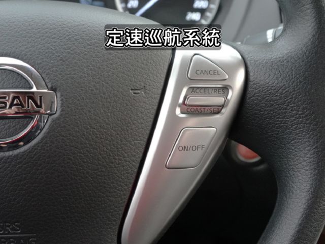 ▲豪華影音版，只跑７萬，全程原廠保養▲一手女用～無菸車▲全車犀牛皮包膜▲認證車原鈑件▲免鑰匙，導航，定速，恆溫，感應大燈  第17張相片
