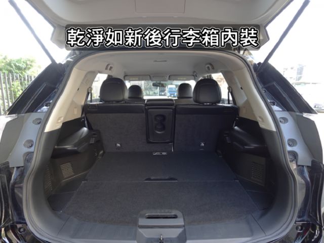 ▲玩美影音版，選配盲點＋四鏡頭錄影▲只跑８萬多，全程原廠保養▲360環景，六氣囊，免鑰匙，導航，胎壓，循跡，定速，恆溫  第10張相片
