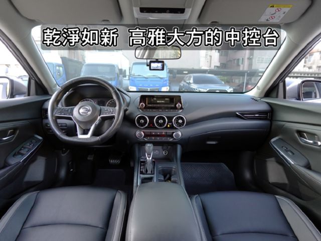 ▲全新改款，里程１萬，原廠保固中▲一手車庫車，近全新內裝▲ACC跟車，車道偏移，六氣囊，免鑰匙，感應大燈，胎壓偵測  第7張相片