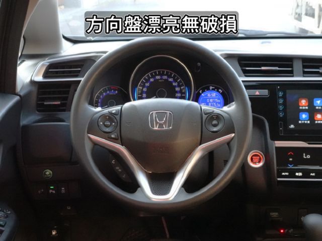 ▲最頂級Ｓ版，才有六氣囊／免鑰匙／導航▲里程１萬多，原廠保固中▲撥片，定速，恆溫，循跡，LED日行燈，原鈑件~可全額貸  第9張相片