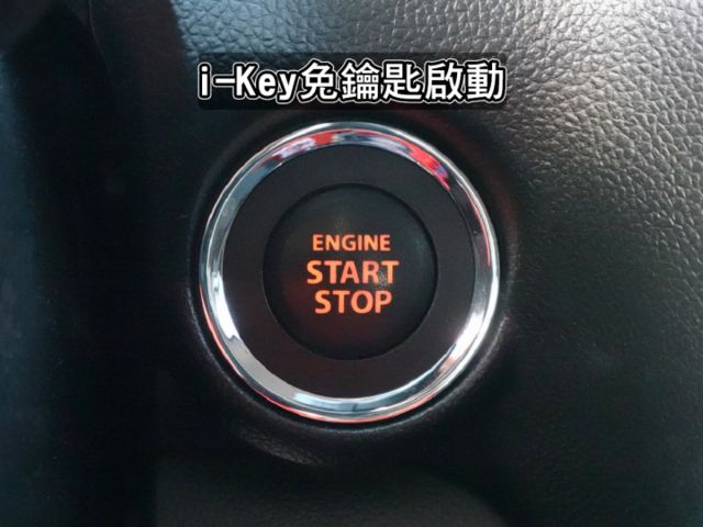 ▲1.2油電，只跑４萬多，原廠電池保固中▲一年稅金八千多元▲ACC跟車，車道偏移，LED頭燈，免鑰匙，恆溫，定速，撥片  第10張相片