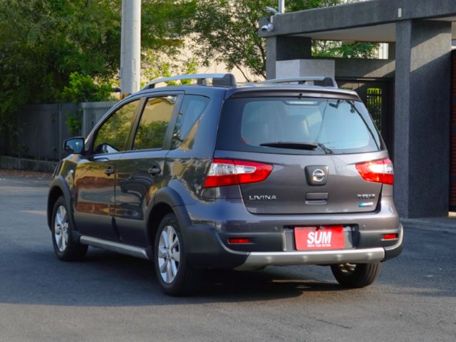 ▲精裝影音版，只跑８萬，全車原鈑件▲升級安卓導航機▲冷暖空調，胎壓偵測，ABS煞車，車頂架，倒車雷達  第2張相片