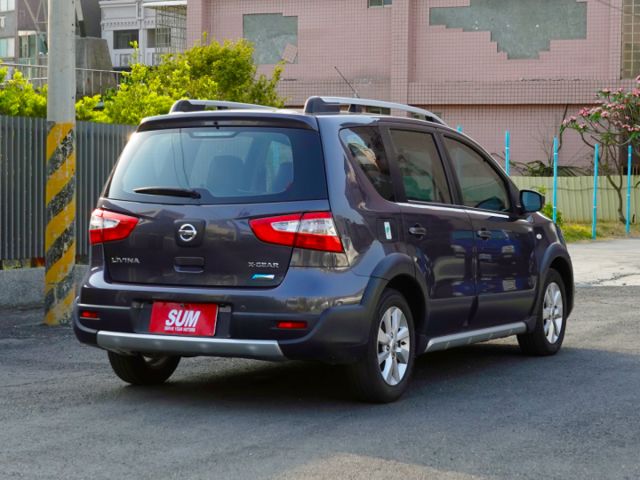 ▲精裝影音版，只跑８萬，全車原鈑件▲升級安卓導航機▲冷暖空調，胎壓偵測，ABS煞車，車頂架，倒車雷達  第4張相片