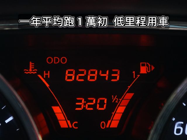 ▲精裝影音版，只跑８萬，全車原鈑件▲升級安卓導航機▲冷暖空調，胎壓偵測，ABS煞車，車頂架，倒車雷達  第5張相片