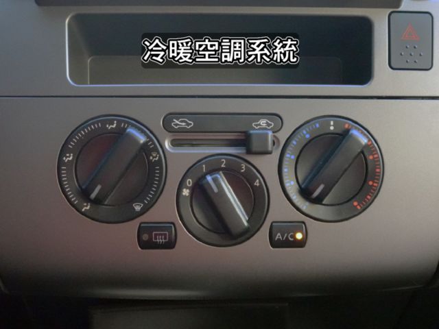 ▲頂級版黑內裝，里程跑少，全程原廠保養▲升級八核安卓機＋手機CarPlay▲四顆輪胎剛換新的▲認證車原鈑件  第16張相片