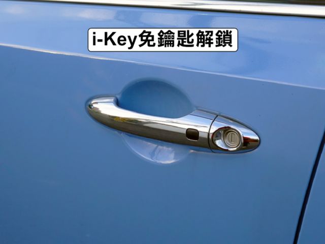 ▲全新改款X-Line運動版，只跑３萬，全車原鈑件▲七氣囊，自動煞停，免鑰匙，定速／恆溫，導航，循跡，胎壓  第18張相片