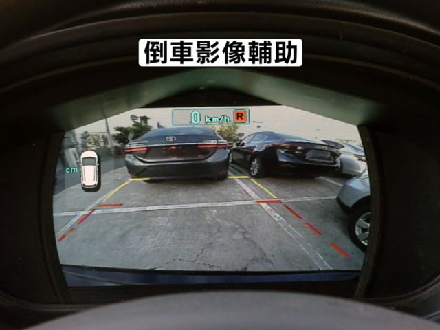 ▲超美代步車，低里程跑７萬▲豪華版有免鑰匙，全車原鈑件▲前後行車記錄器，恆溫空調，倒車顯影，ABS煞車  第11張相片