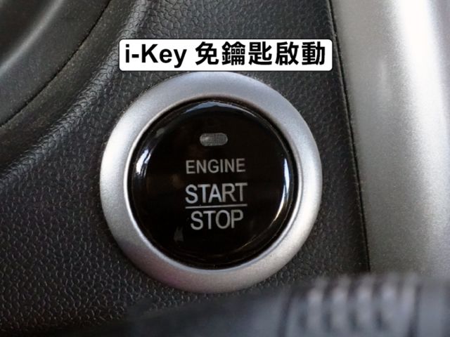 ▲超美代步車，低里程跑７萬▲豪華版有免鑰匙，全車原鈑件▲前後行車記錄器，恆溫空調，倒車顯影，ABS煞車  第13張相片