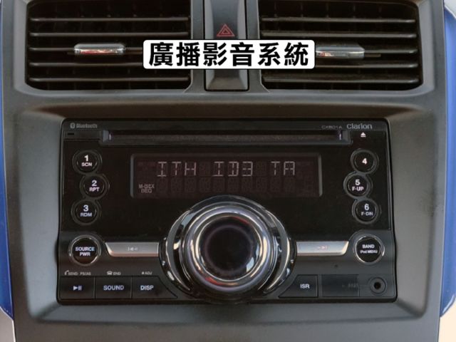▲超美代步車，低里程跑７萬▲豪華版有免鑰匙，全車原鈑件▲前後行車記錄器，恆溫空調，倒車顯影，ABS煞車  第16張相片