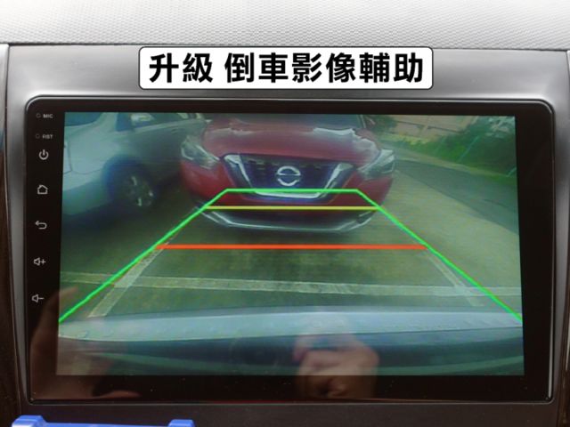 ▲頂級天窗版，低里程跑少，全車原鈑件▲升級安卓導航機＋胎壓偵測＋抬頭顯示＋前後錄影▲免鑰匙，恆溫，定速，撥片，感應大燈  第13張相片
