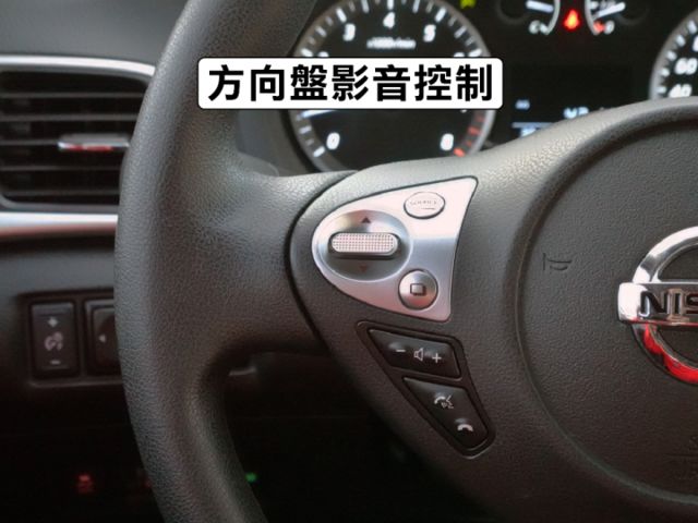 ▲旗艦版，只跑５萬，全程原廠保養▲選配360環景＋四鏡頭行車記錄器▲六氣囊，免鑰匙，循跡，恆溫，定速，感應大燈  第17張相片