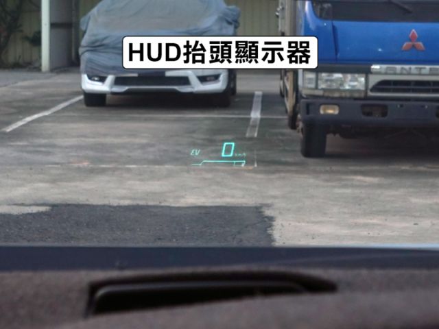 ▲推薦認證車，日本進口油電▲全程原廠保養▲大電池在原廠更換過▲一公升跑20幾公里▲七氣囊，免鑰匙，定速，恆溫，抬頭顯示  第12張相片