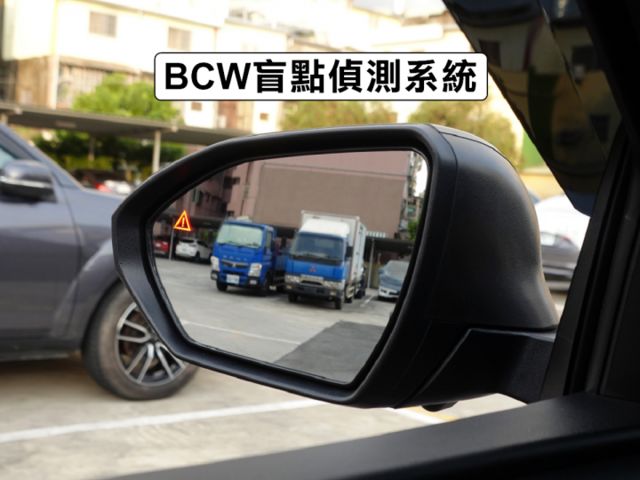 ▲頂級GLT-B，原廠保固中▲僅用半年，里程５千▲全景天窗，全速域，電尾門，電動椅，盲點，六氣囊，免鑰匙，CarPaly  第12張相片