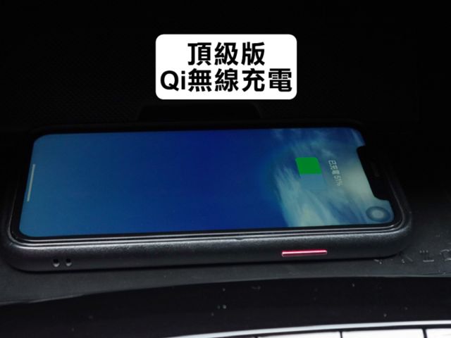 ▲頂級GLT-B，原廠保固中▲僅用半年，里程５千▲全景天窗，全速域，電尾門，電動椅，盲點，六氣囊，免鑰匙，CarPaly  第16張相片