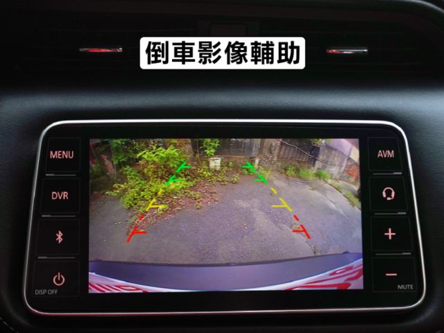 ▲頂級豪華版，只跑５萬多，全程原廠保養▲一手無菸車，原鈑件認證▲六氣囊，免鑰匙，恆溫，定速，循跡，感應大燈  第13張相片
