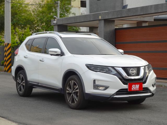 ▲4WD旗艦科技版，才有全速域，電動椅▲只跑４萬多，原鈑件，全原廠保養▲六氣囊，盲點，環景，電尾門，電動椅，LED頭燈  第1張相片