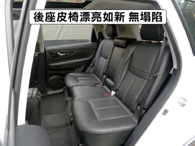 ▲4WD旗艦科技版，才有全速域，電動椅▲只跑４萬多，原鈑件，全原廠保養▲六氣囊，盲點，環景，電尾門，電動椅，LED頭燈  第7張相片