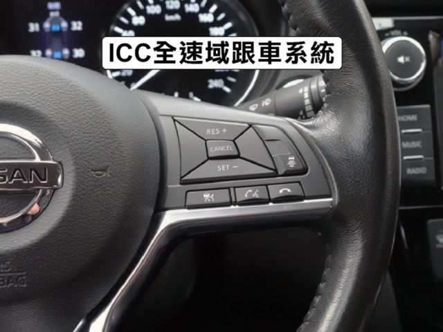 ▲4WD旗艦科技版，才有全速域，電動椅▲只跑４萬多，原鈑件，全原廠保養▲六氣囊，盲點，環景，電尾門，電動椅，LED頭燈  第11張相片