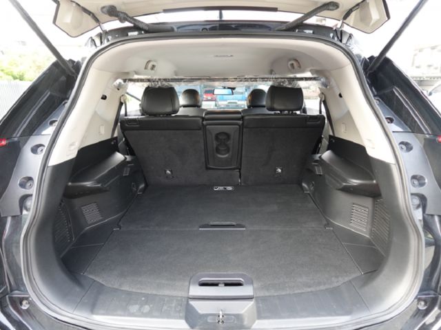 ▲智行版有全速域，原鈑件認證▲只跑６萬，原廠保固中▲加數萬元原廠選配▲六氣囊，環景，盲點，免鑰匙，LED頭燈  第7張相片