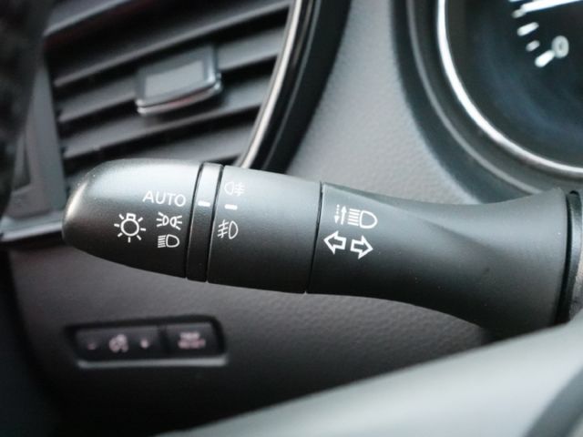 ▲智行版有全速域，原鈑件認證▲只跑６萬，原廠保固中▲加數萬元原廠選配▲六氣囊，環景，盲點，免鑰匙，LED頭燈  第20張相片