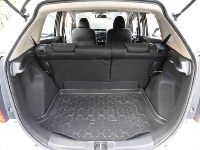 ▲小改款新車頭，VTi-S版▲低里程跑少，原鈑件認證▲代步省油省稅，保養便宜▲恆溫，定速，撥片，方控  第9張相片