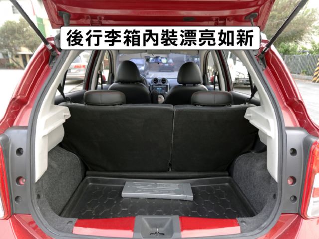 ▲最頂級旗艦版，全車引擎腳剛換▲只跑６萬，全原廠保養▲升級安卓導航機＋前後錄影▲免鑰匙，恆溫，胎壓，電折後視鏡  第8張相片