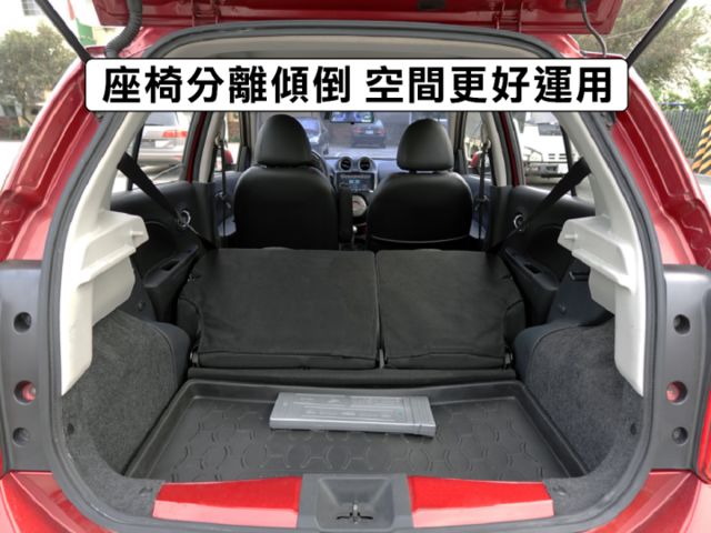 ▲最頂級旗艦版，全車引擎腳剛換▲只跑６萬，全原廠保養▲升級安卓導航機＋前後錄影▲免鑰匙，恆溫，胎壓，電折後視鏡  第9張相片