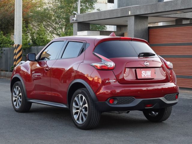 ▲豪華影音版，全原廠保養，只跑３萬▲升級原廠導航／電視／胎壓，前後錄影▲六氣囊，電熱椅，免鑰匙，恆溫，定速，原鈑件認證車  第2張相片