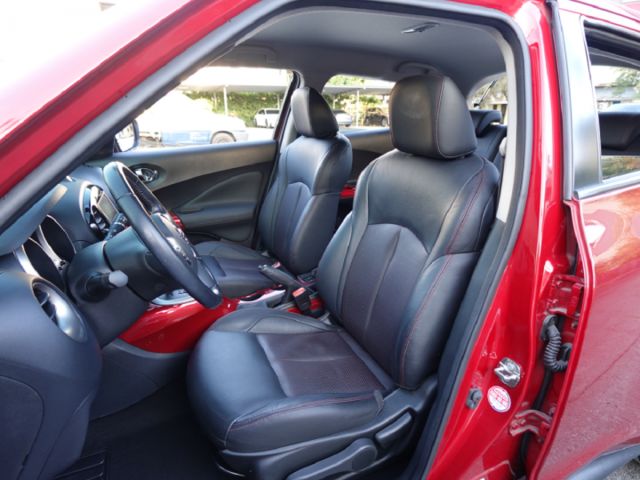 ▲豪華影音版，全原廠保養，只跑３萬▲升級原廠導航／電視／胎壓，前後錄影▲六氣囊，電熱椅，免鑰匙，恆溫，定速，原鈑件認證車  第6張相片