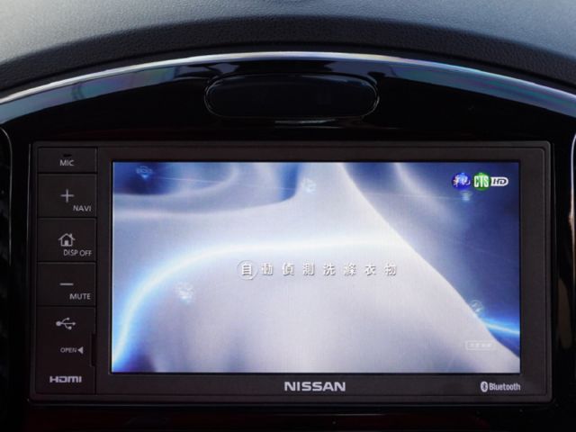 ▲豪華影音版，全原廠保養，只跑３萬▲升級原廠導航／電視／胎壓，前後錄影▲六氣囊，電熱椅，免鑰匙，恆溫，定速，原鈑件認證車  第14張相片